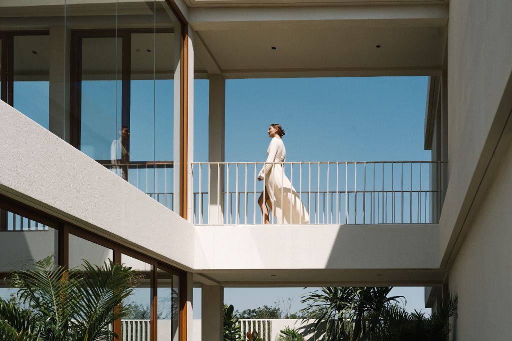 Sunroom upper-level balcony view